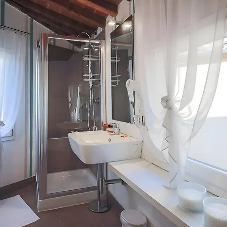 Elegant And Bright Flat Near The Duomo * Florencia